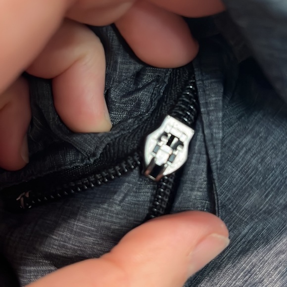 ROOTS Down Fill Winter Jacket - Picture 7 of 14